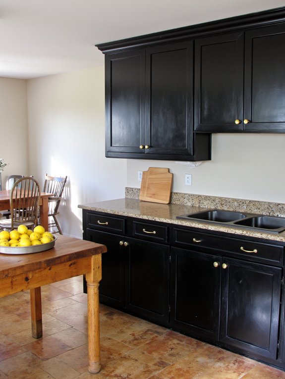 elegant black and gold