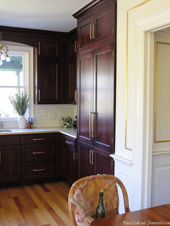 elegant gold trim accents