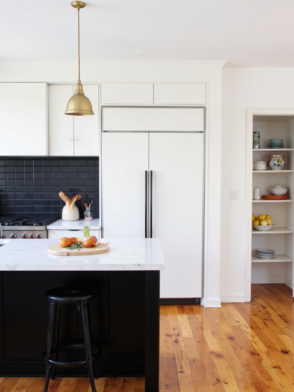 light and dark contrast