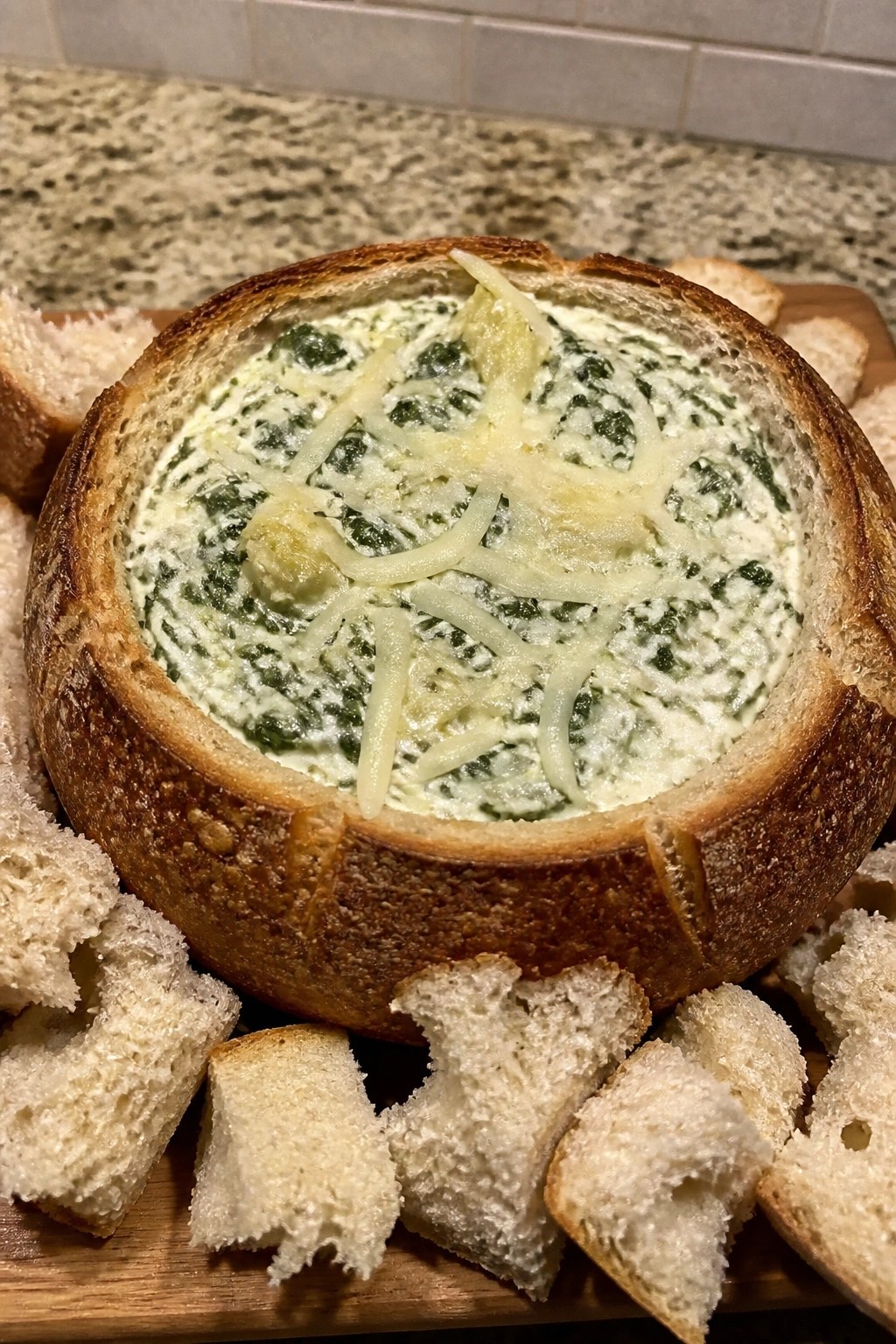 Creamy Spinach Artichoke Dip Bread Bowl