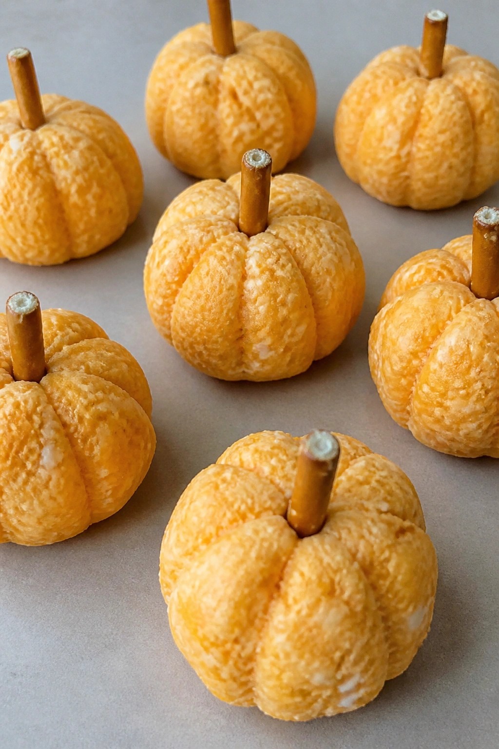 Pumpkin-Shaped Cheese Ball Bites