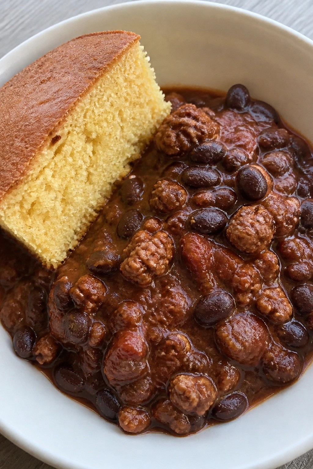 Slow Cooker Spooky Chili with Black Beans and Cornbread