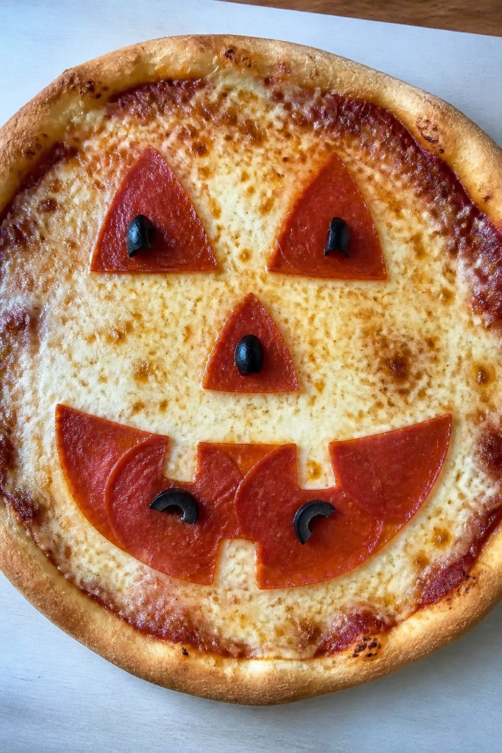 Jack-o'-Lantern Pepperoni Face Pizza