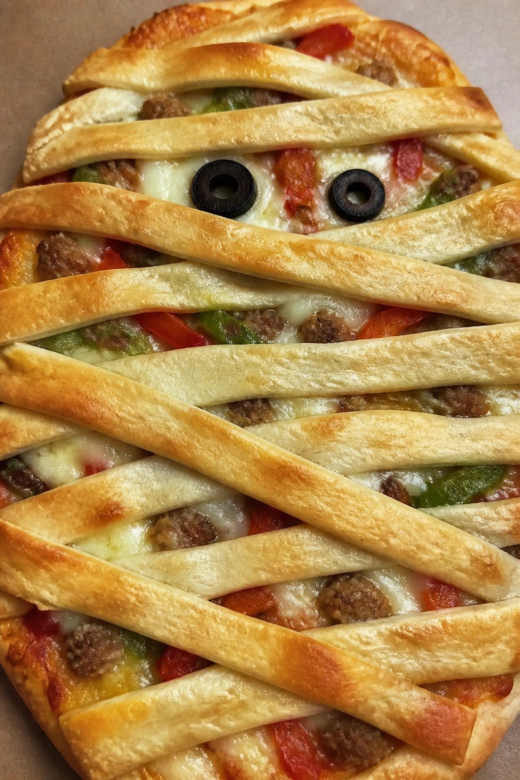 Mummy Sausage and Pepper Pizza