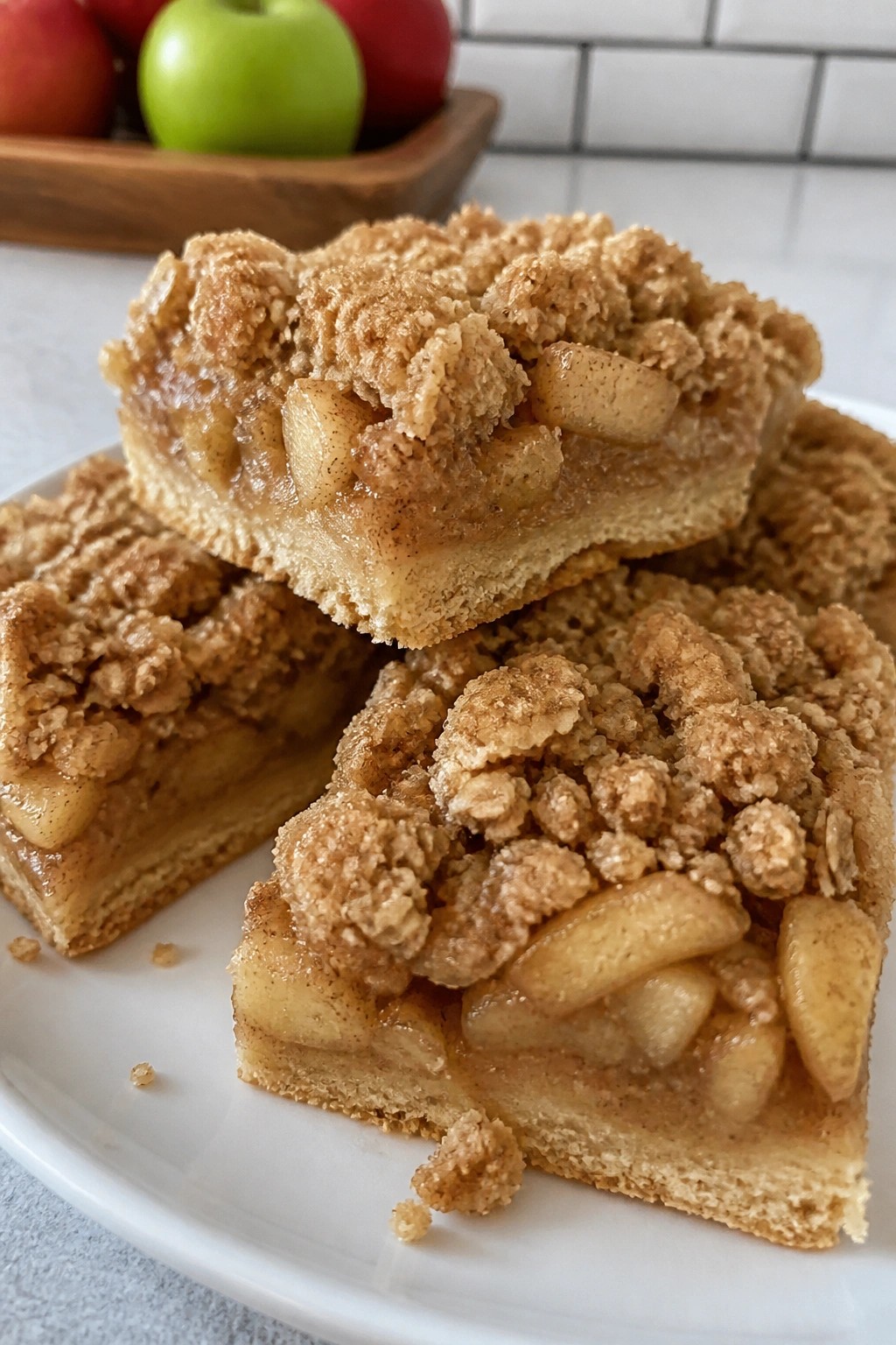 Apple Cinnamon Crumble Bars